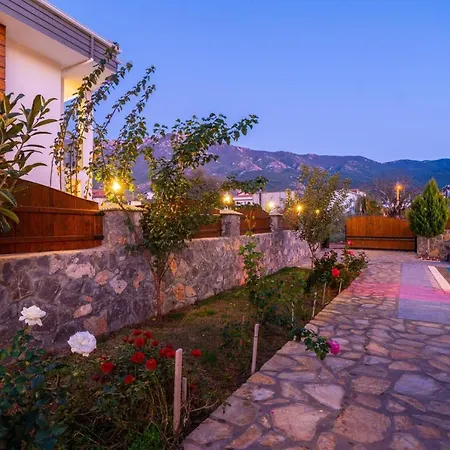 Diamond 2 Villa *